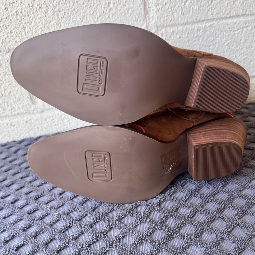 Dingo Women's Sugar Bug Suede Fashion Booties Camel Brown Size 7 - Picture 10 of 10